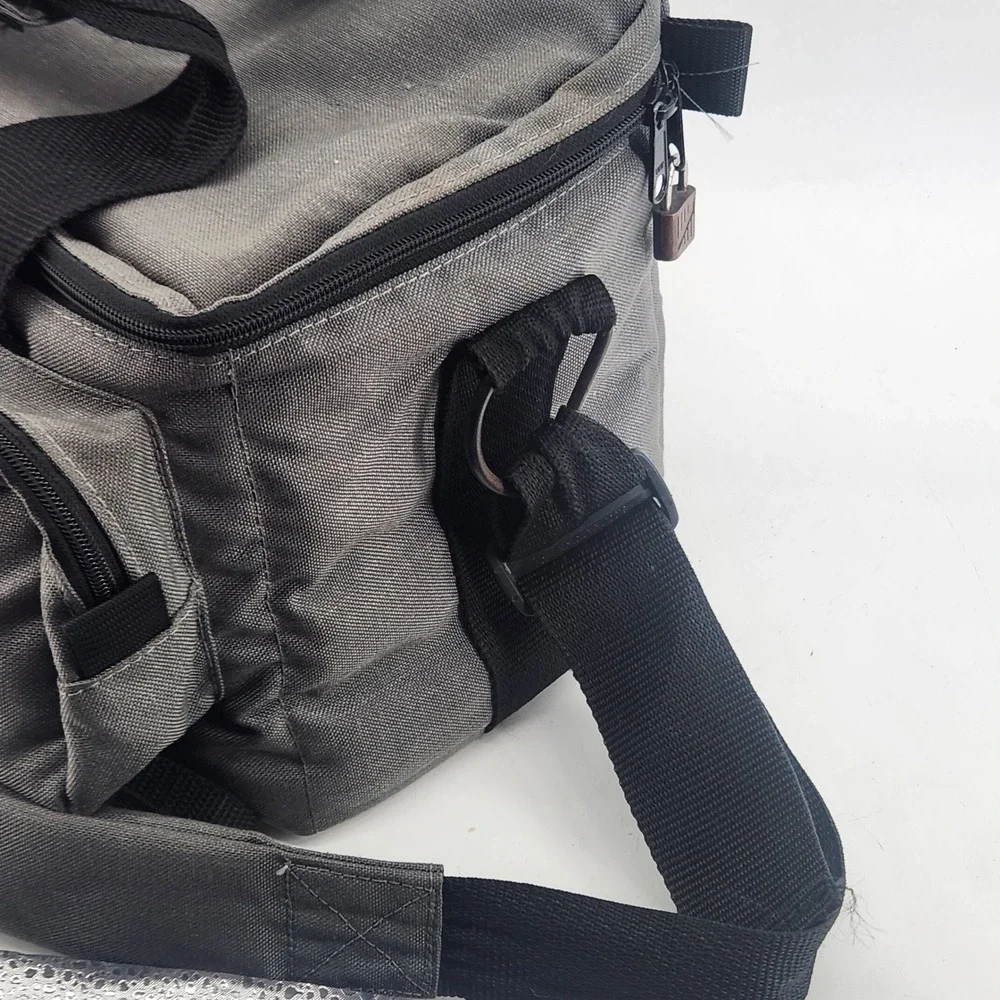 Kiwi gray black